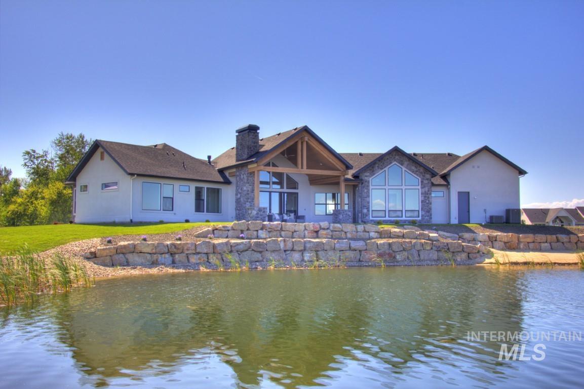 555 Century Ave