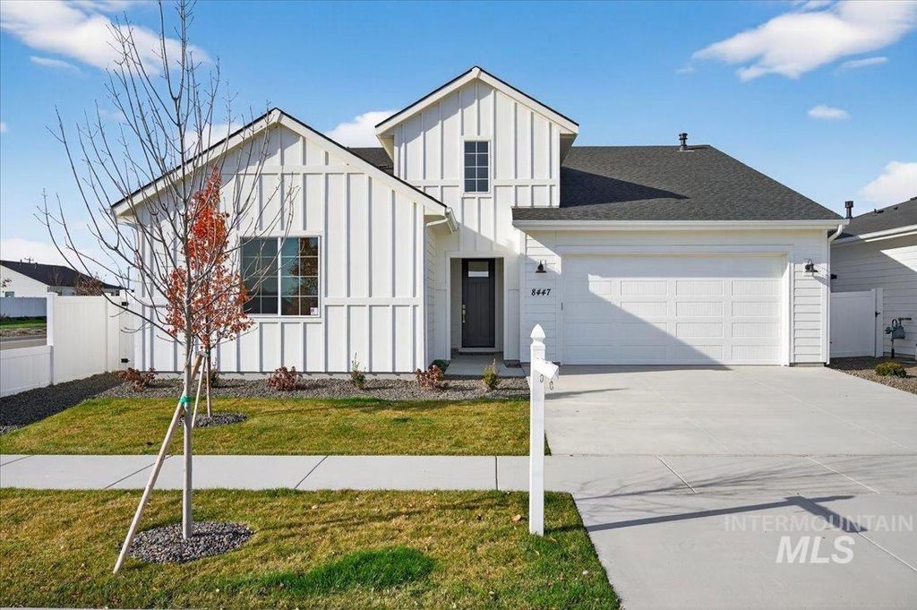 Photo of 6065 W Snow Currant St, Meridian, ID 83646 (MLS # 98985724)