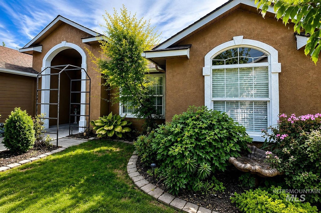 Photo of 617 Cornwall WAY, Fruitland, ID 83619 (MLS # 98998896)