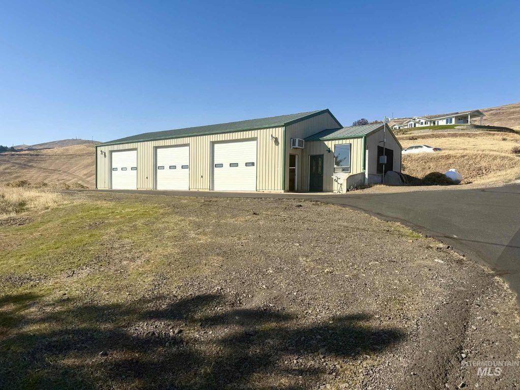Photo of 23400 Windy Ridge Lane, Lewiston, ID 83501 (MLS # 98965136)