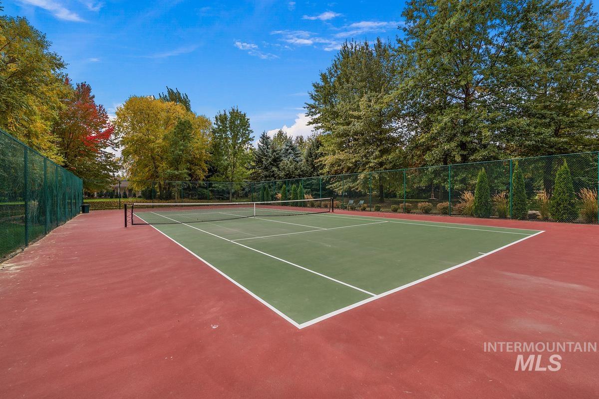 Community features pickleball court, basketball court, pool, and clubhouse