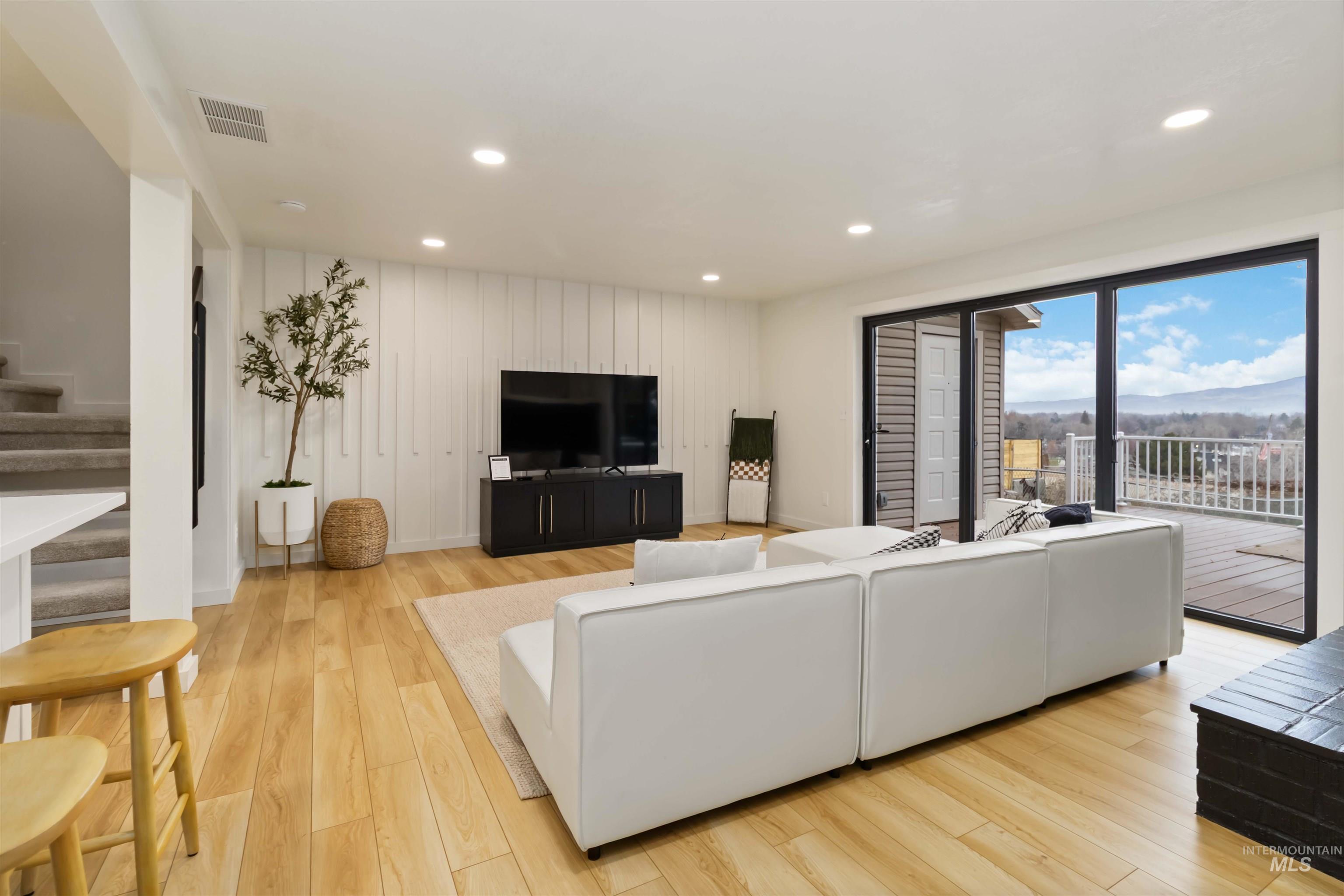 2810 W Sunrise Rim Rd