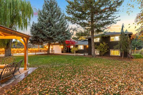 Photo of 1160 W Hialeah Circle, Eagle, ID 83616 (MLS # 98968052)