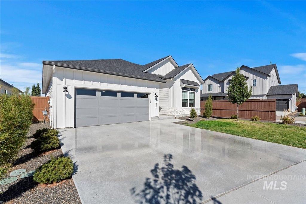 Photo of 10000 La Jolla Drive, Boise, ID 83709 (MLS # 98963341)