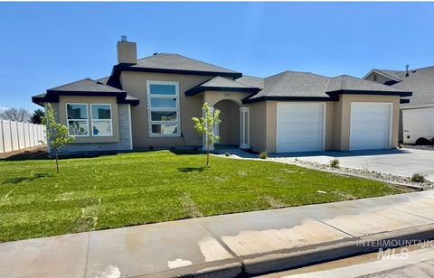 Photo of 1505 Tverdy Lane, Buhl, ID 83316 (MLS # 98977485)