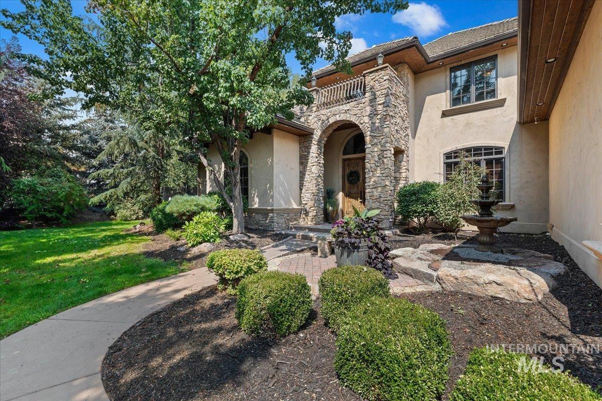 480 E Laguna Shore Lane