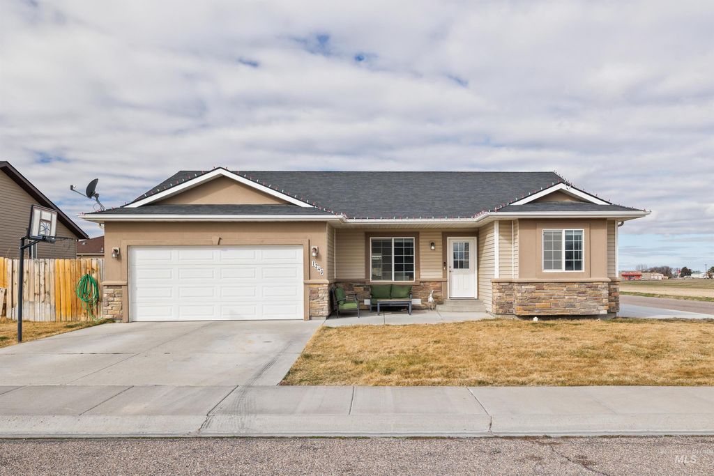 Photo of 1240 Lupine Lane, Kimberly, ID 83341 (MLS # 98977317)