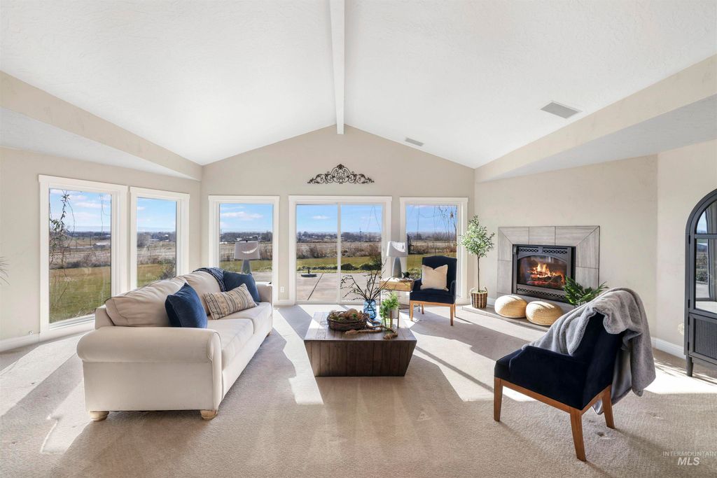 Photo of 111 View Dr, Jerome, ID 83338 (MLS # 98973978)