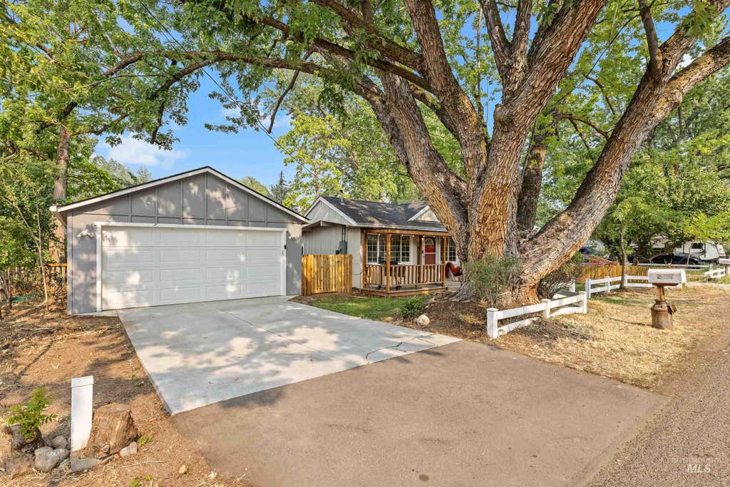 Photo of 2505 S Annett St, Boise, ID 83705 (MLS # 98995744)
