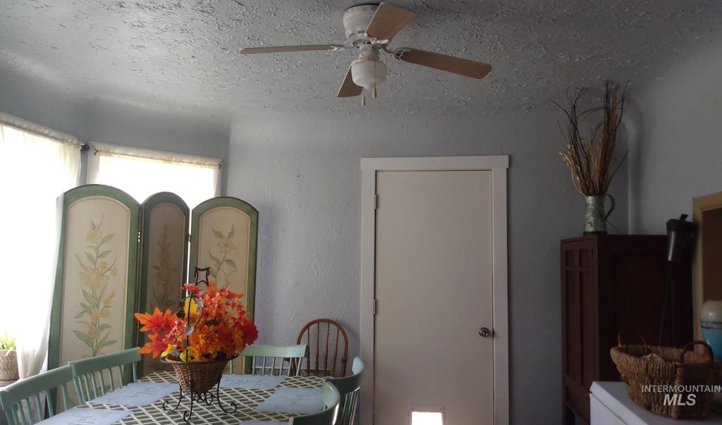 Photo of 433 N 6th Street, Payette, ID 83661 (MLS # 98988545)