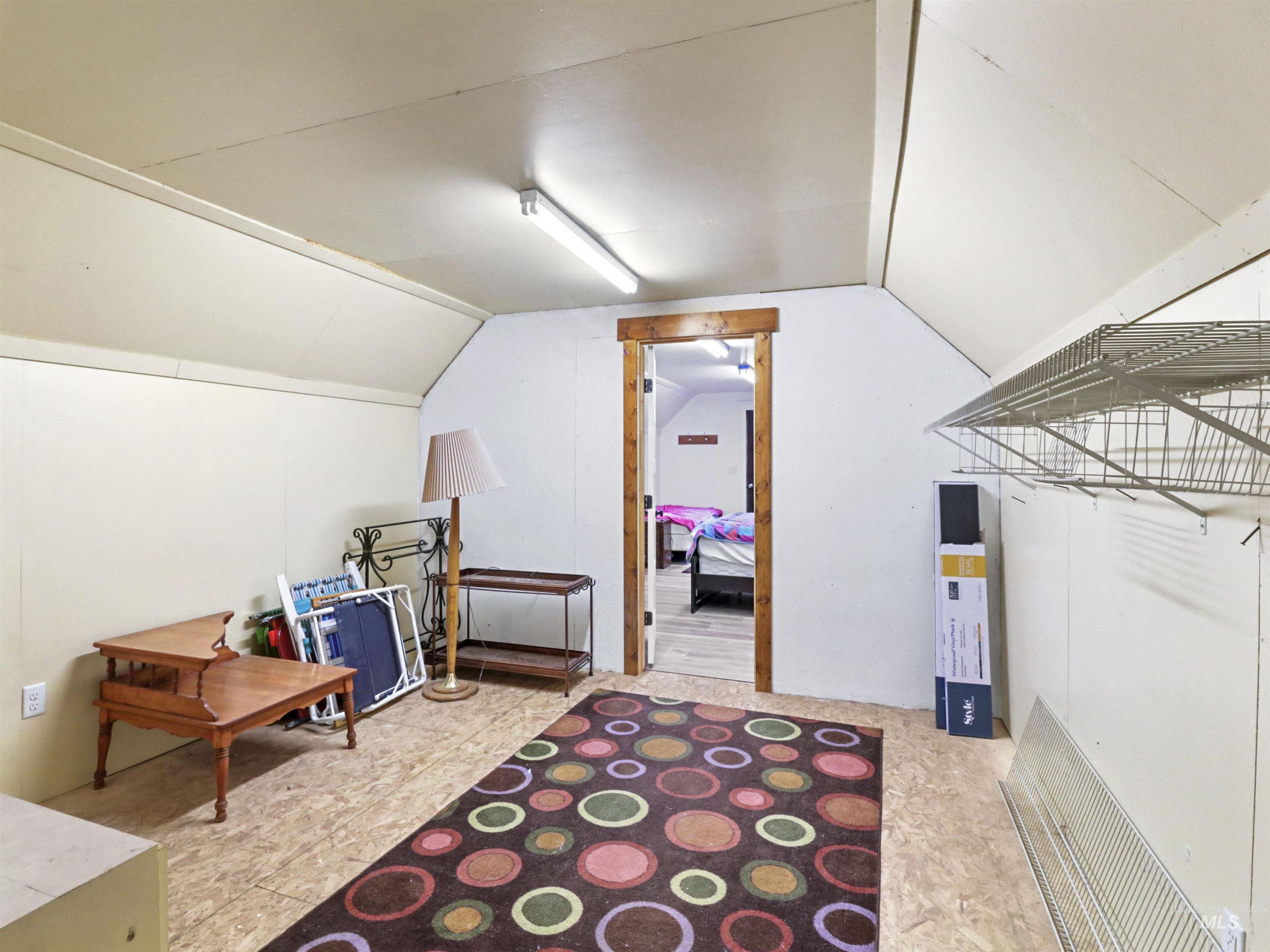 Additional living space with vaulted ceiling