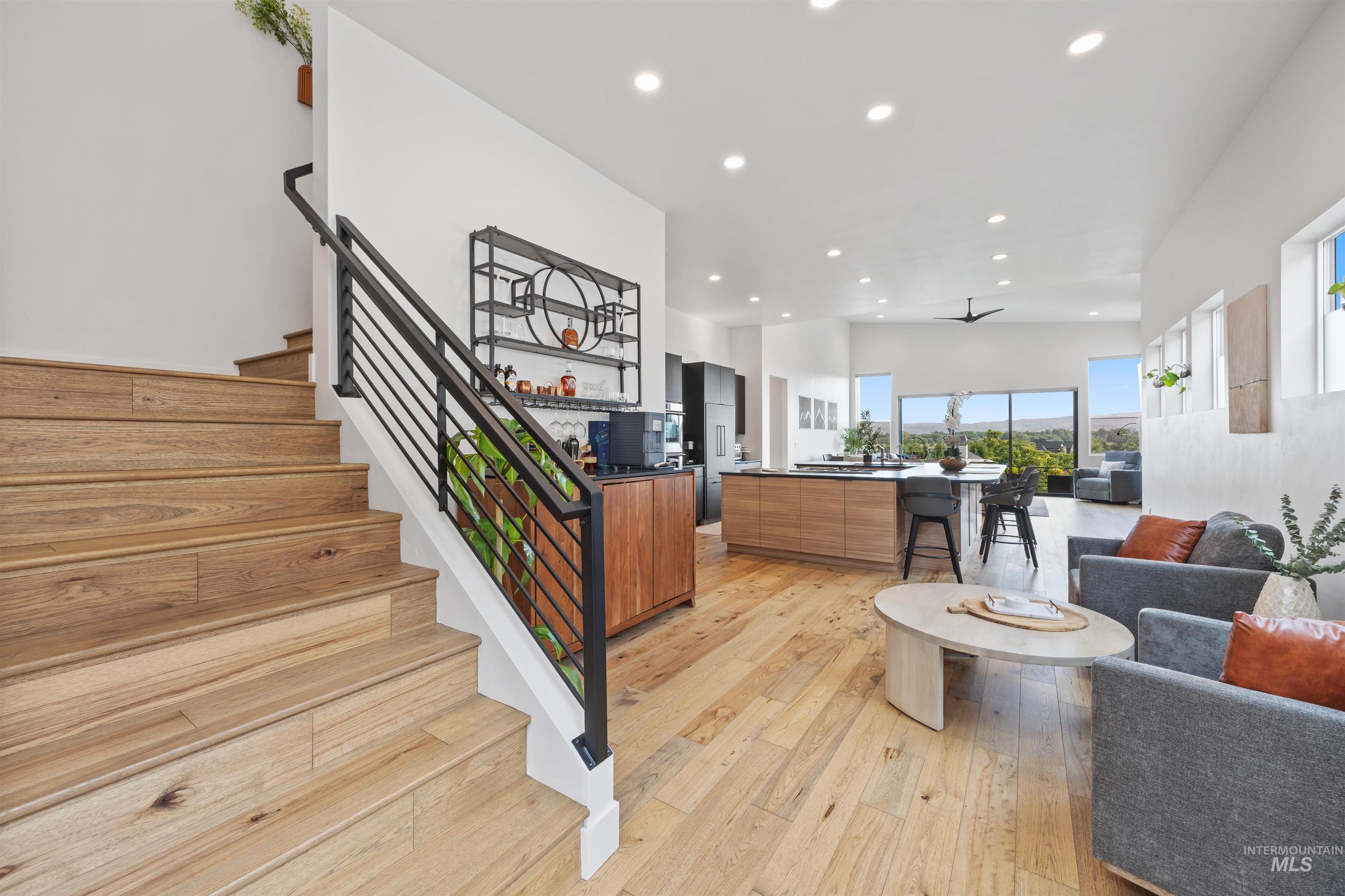 764 E Ashbourne Lane