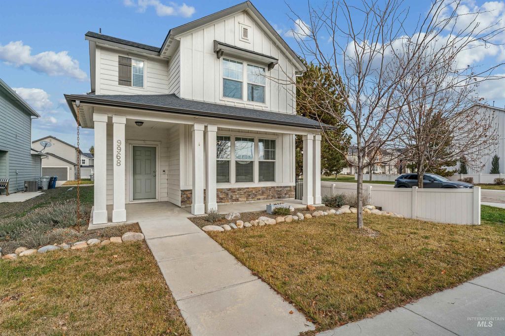 Photo of 9968 W Smoke Ranch Drive, Boise, ID 83709 (MLS # 98972264)