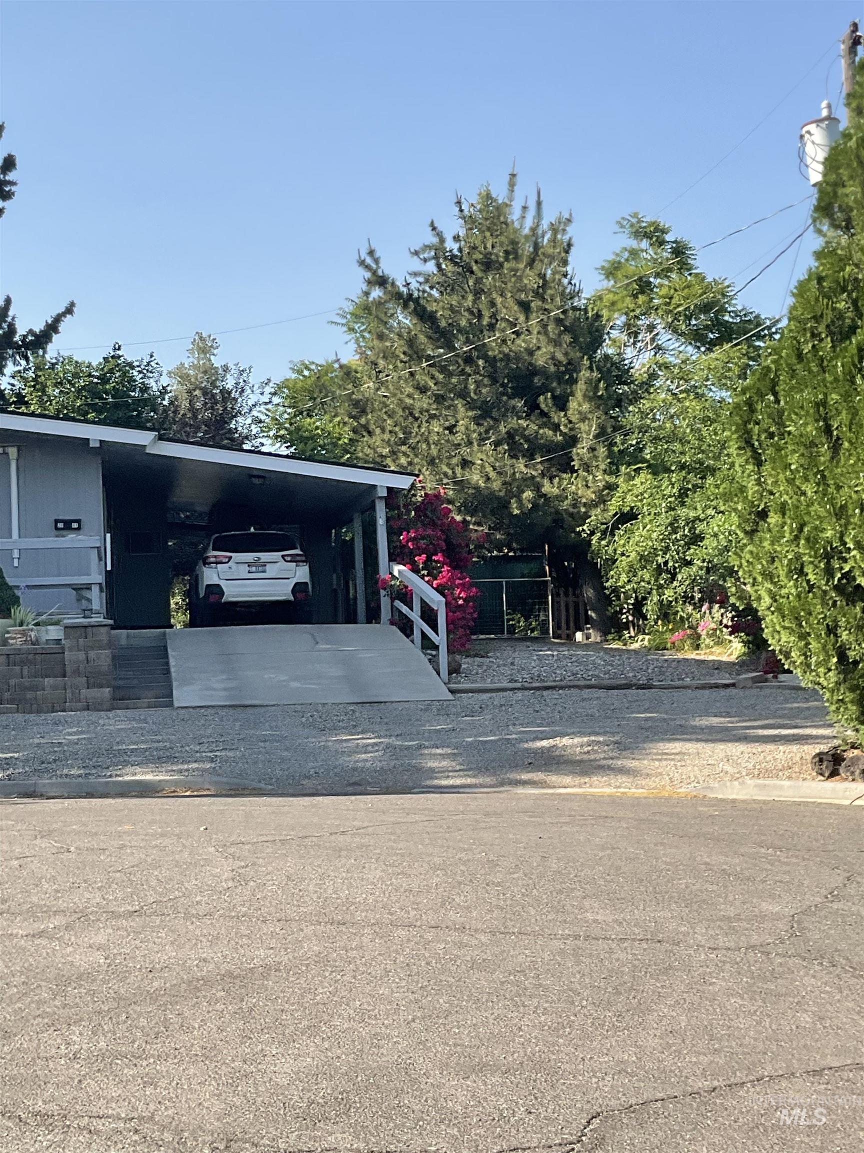 2041 Sunrise Circle