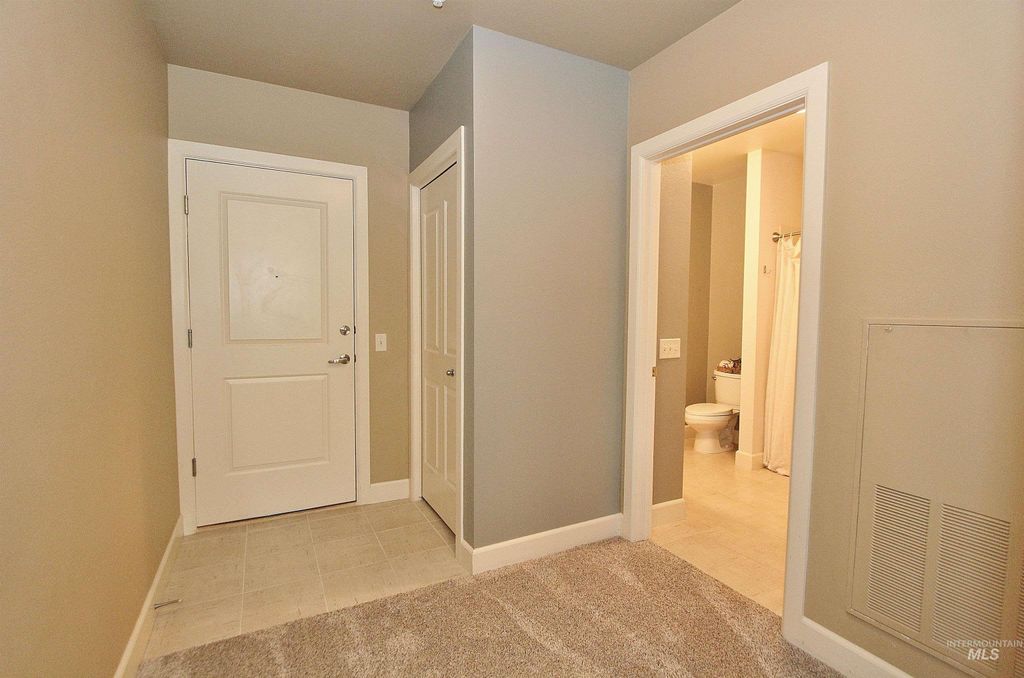 Photo of 406 S 13th St #303, Boise, ID 83702 (MLS # 98979829)