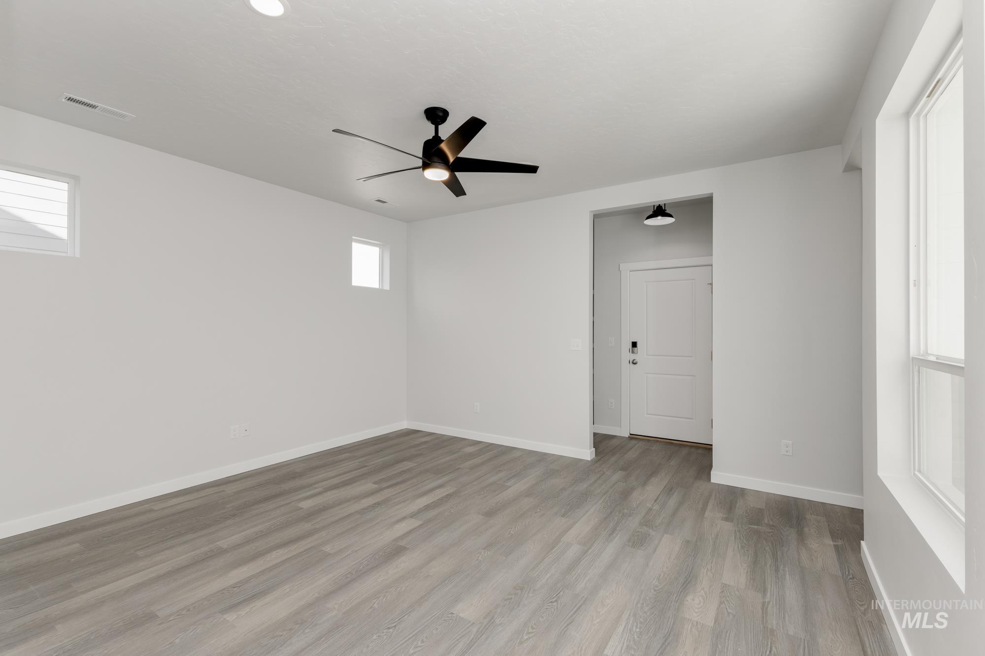 2866 E Boulder Basin Dr