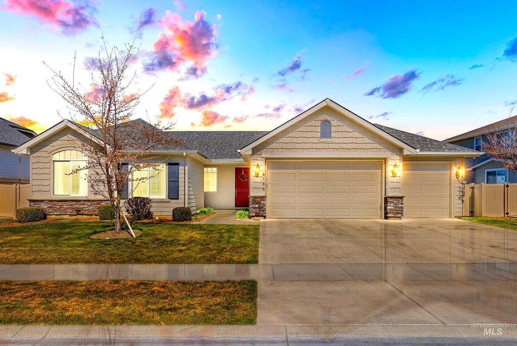 Photo of 6166 E Canyon Crossing Dr, Nampa, ID 83687 (MLS # 98978711)