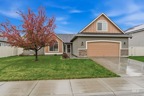 1875 N Rosedust Dr Kuna ID 83634