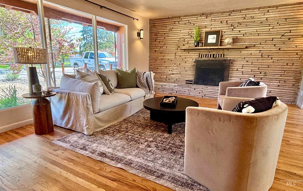 Photo of 1107 Cameron, Boise, ID 83709 (MLS # 98984321)