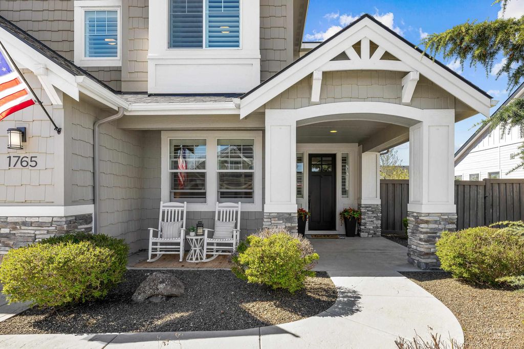 Photo of 1765 N Highbury Way, Eagle, ID 83616 (MLS # 98980030)