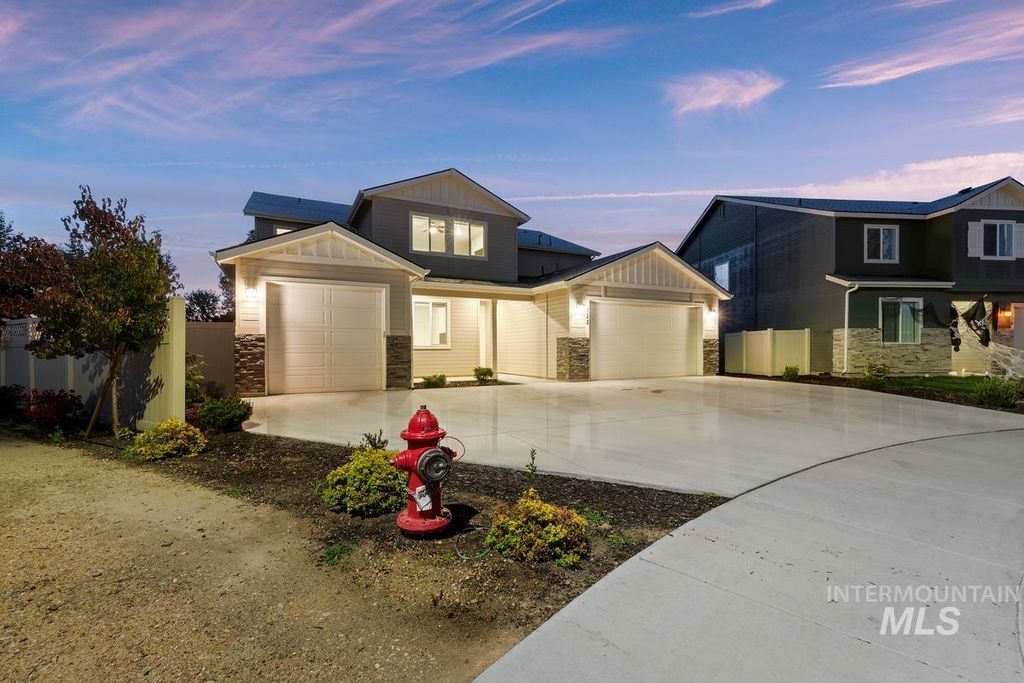 Photo of 122 Insight Ct, Middleton, ID 83644 (MLS # 98970596)