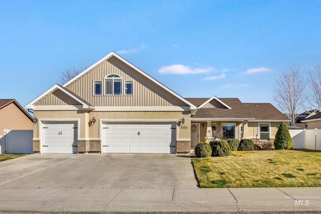 Photo of 1030 Ballard Ln, Kimberly, ID 83341 (MLS # 98978906)