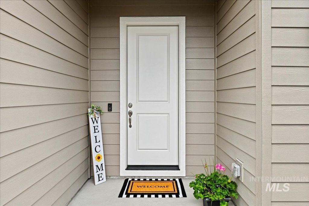 Photo of 8649 W Chamblee St, Star, ID 83669 (MLS # 98979725)