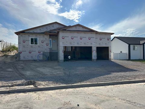 2089 Magellan Loop Pocatello ID 83204