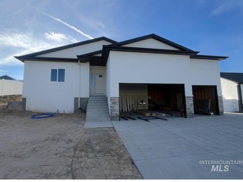 Photo of 2089 Magellan Loop, Pocatello, ID 83204 (MLS # 98956934)