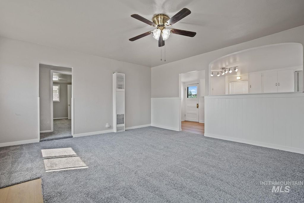Photo of 1803 Elizabeth Blvd, Twin Falls, ID 83301 (MLS # 98961513)