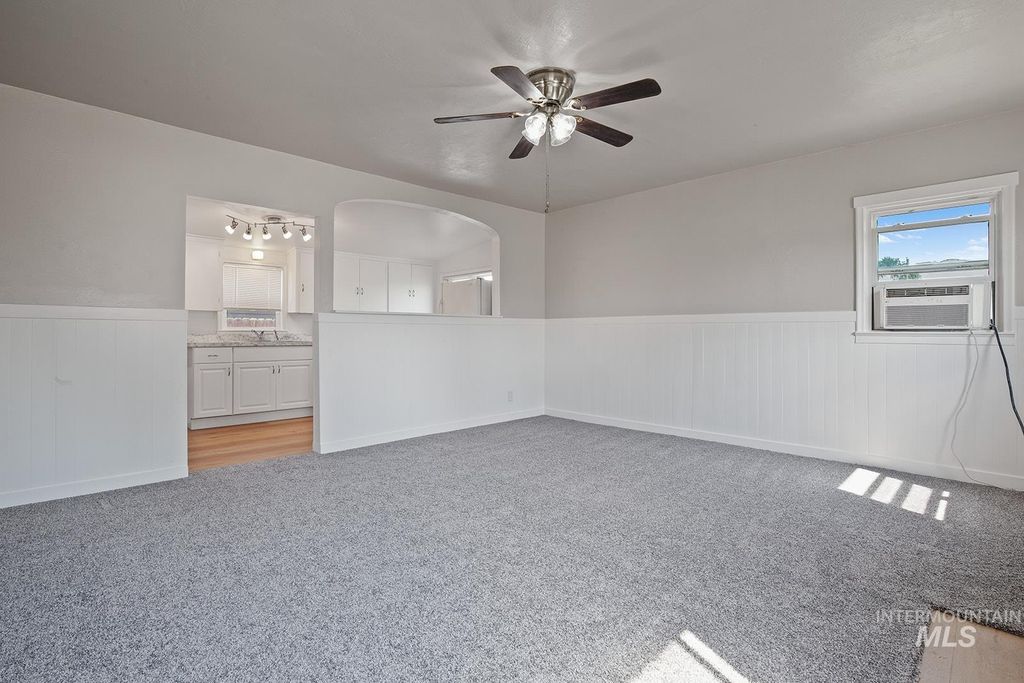 Photo of 1803 Elizabeth Blvd, Twin Falls, ID 83301 (MLS # 98961513)