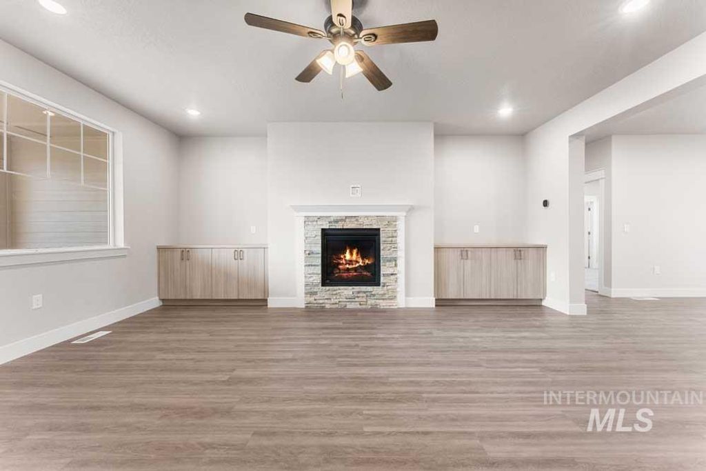 Photo of 79 S Daybreak Ave #29/4, Nampa, ID 83687 (MLS # 98975933)