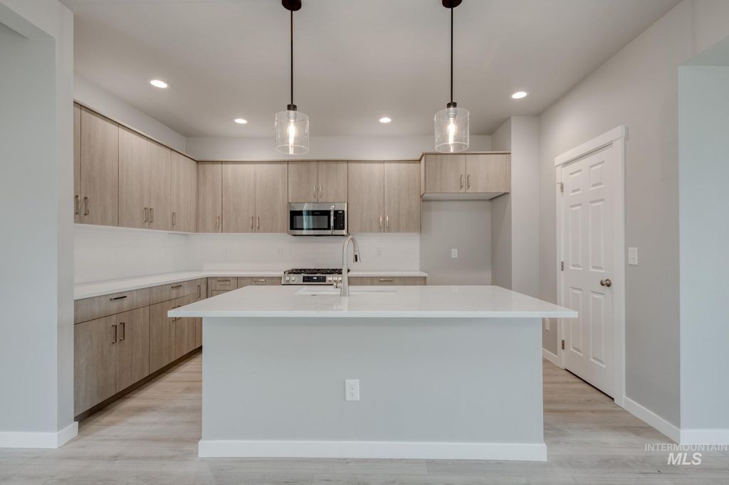 Photo of 6651 W Fairy Falls Dr, Meridian, ID 83646 (MLS # 98979902)