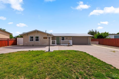 Photo of 688 Meadow Dr, Emmett, ID 83617 (MLS # 99002763)