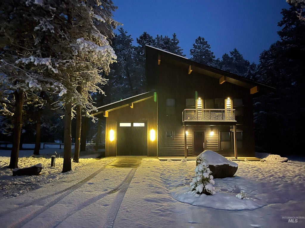Photo of 12910 Dawn Dr, Donnelly, ID 83615 (MLS # 98979845)