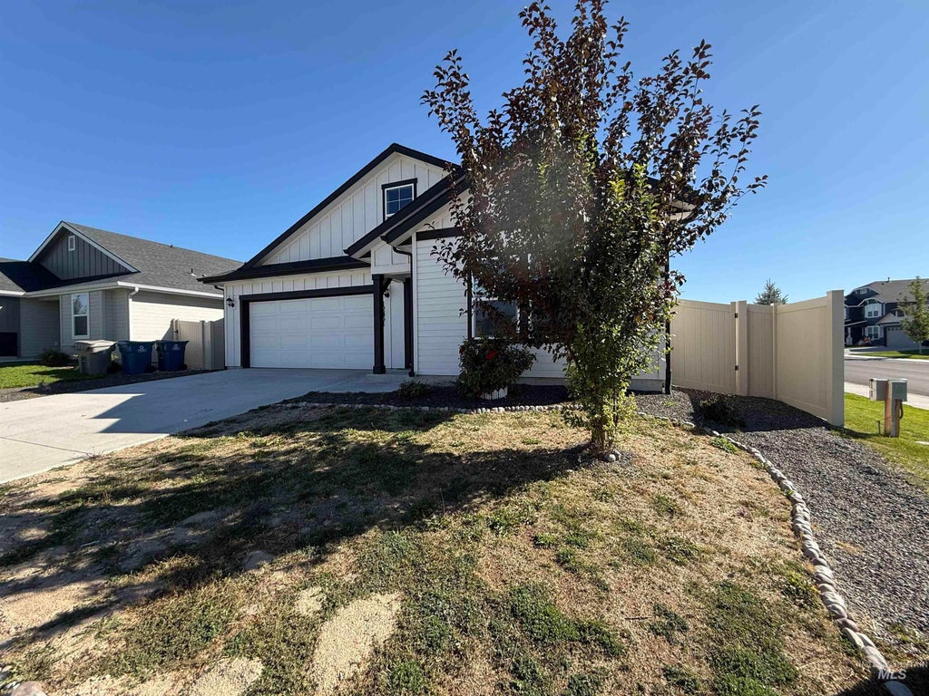 Photo of 12451 Varga St, Caldwell, ID 83607 (MLS # 99001690)