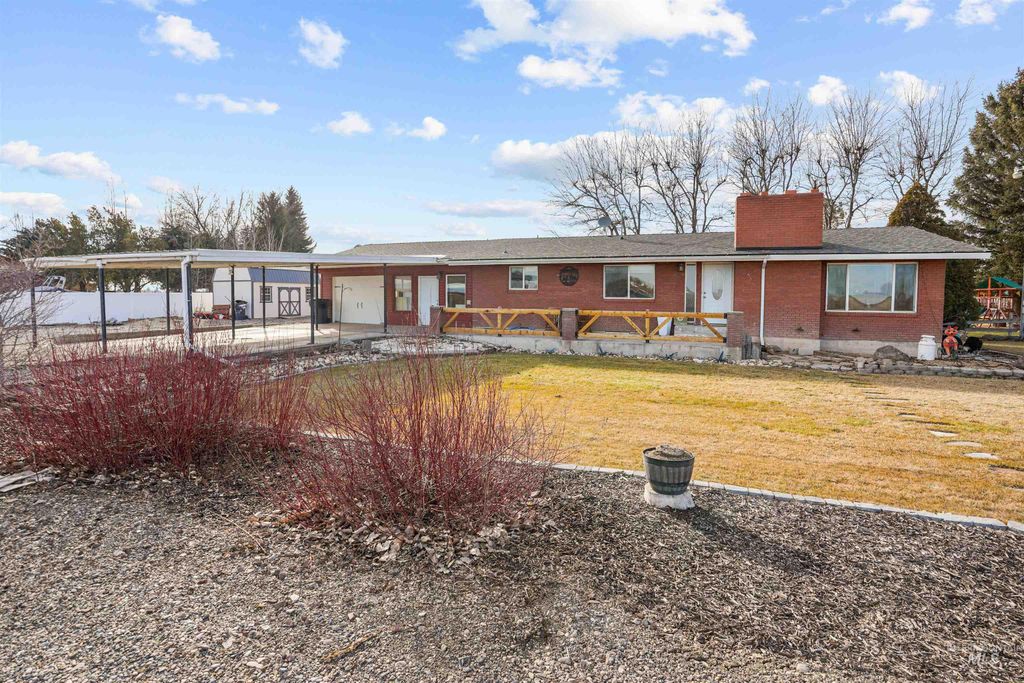 Photo of 91 S 850 W, Paul, ID 83347 (MLS # 98974178)