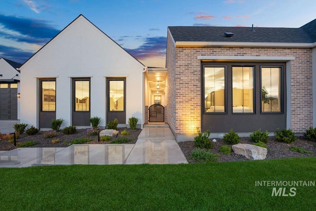 Photo of 14088 N Hornbill Way, Boise, ID 83714 (MLS # 99005126)