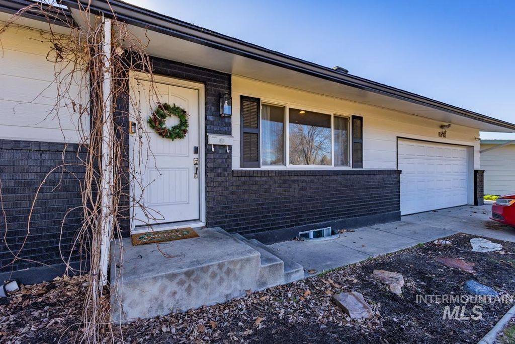 Photo of 6701 W Kirkwood Rd, Boise, ID 83709 (MLS # 98975993)