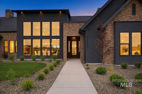 Photo of 13287 Prominence Ridge Ln, Caldwell, ID 83607 (MLS # 98989843)