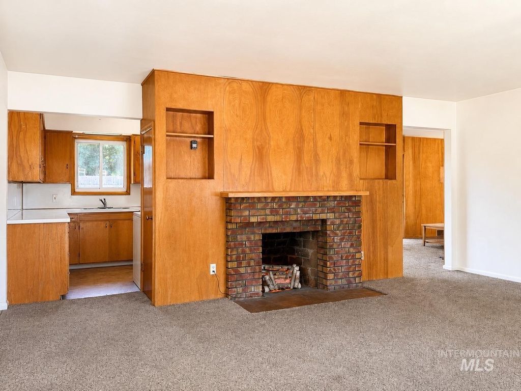 Photo of 312 Crescent Dr, Caldwell, ID 83605 (MLS # 98991219)