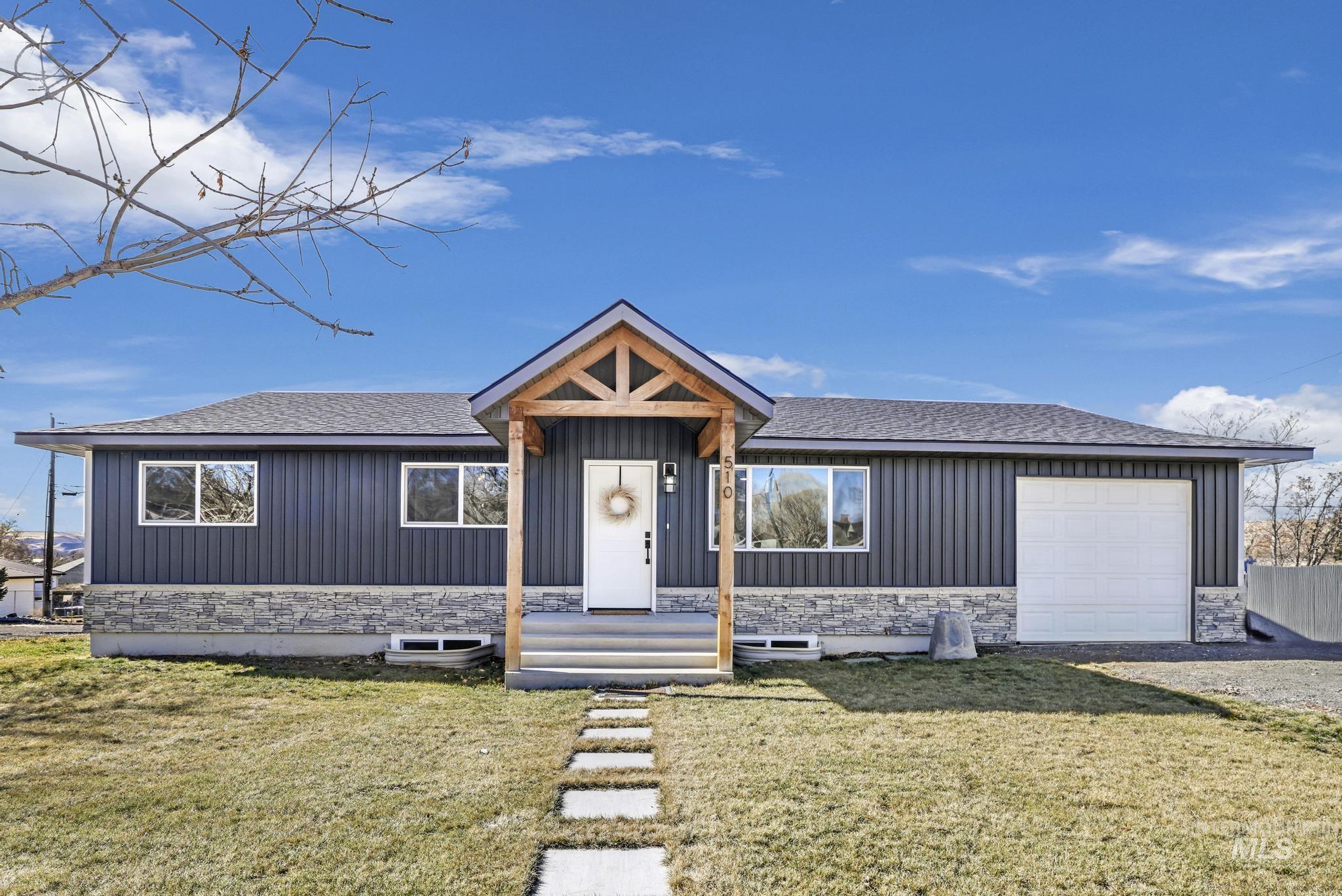 Hagerman, Idaho 83332, United States, 4 Bedrooms Bedrooms, ,3 BathroomsBathrooms,Residential,Active,83945