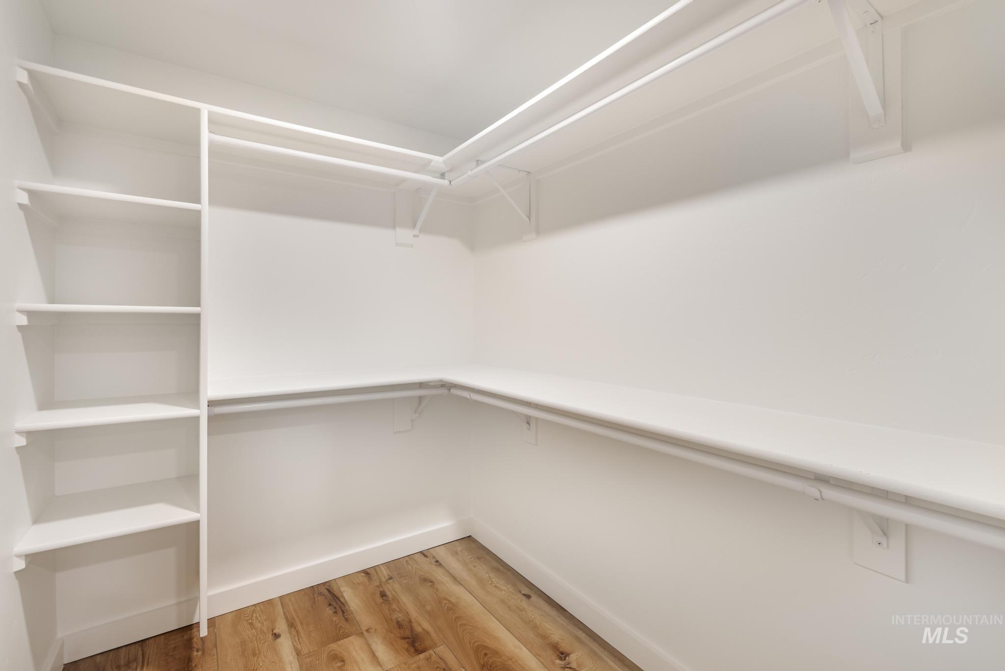 Hagerman, Idaho 83332, United States, 4 Bedrooms Bedrooms, ,3 BathroomsBathrooms,Residential,Active,83945