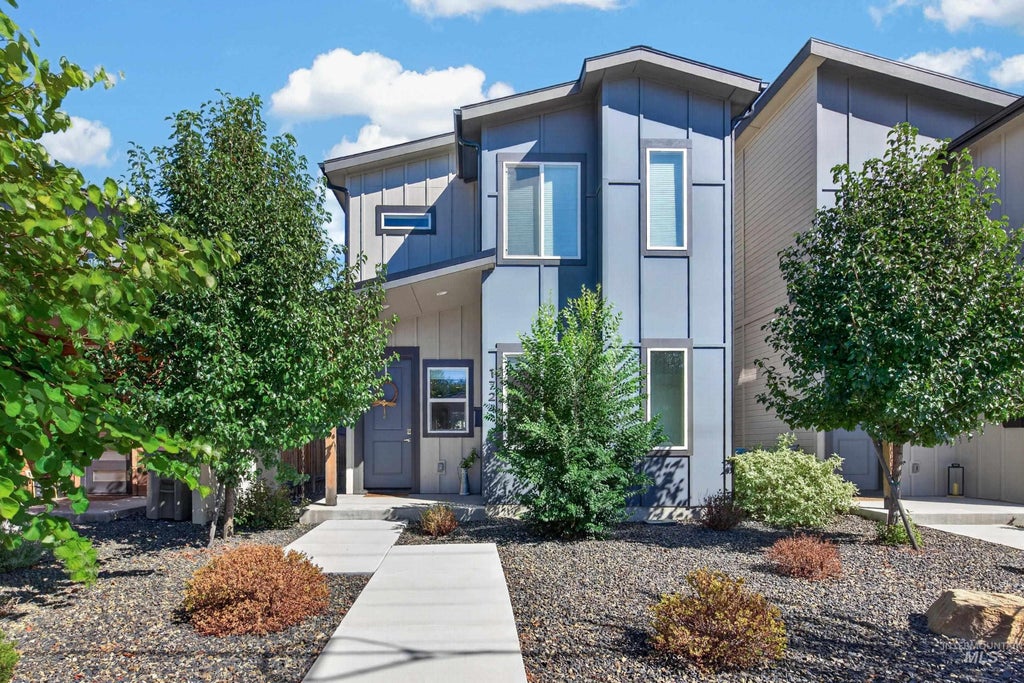 Photo of 1724 S Latah St, Boise, ID 83705 (MLS # 99000330)