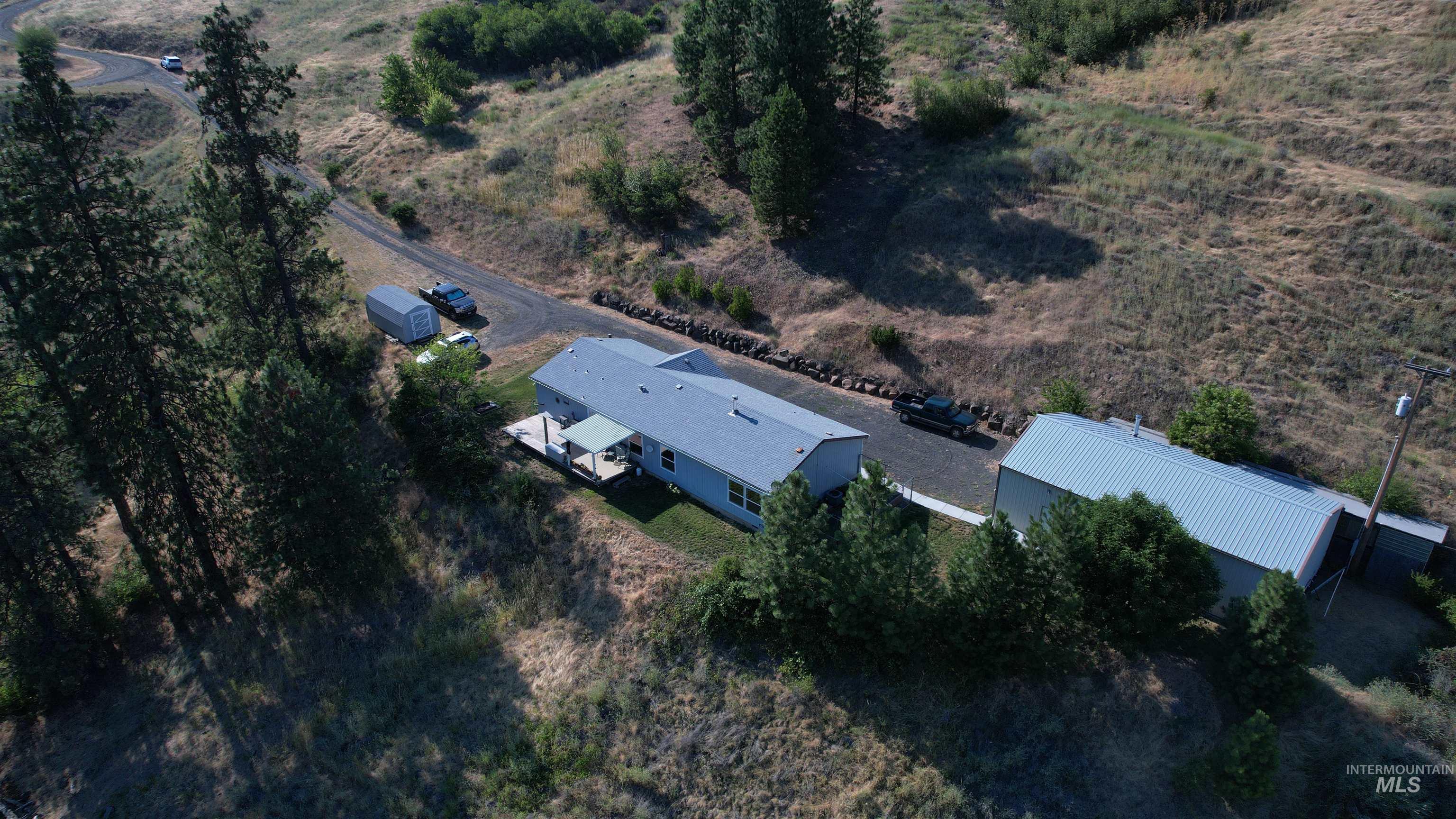 19593 Ryegrass Ln, Lenore, Idaho image 3