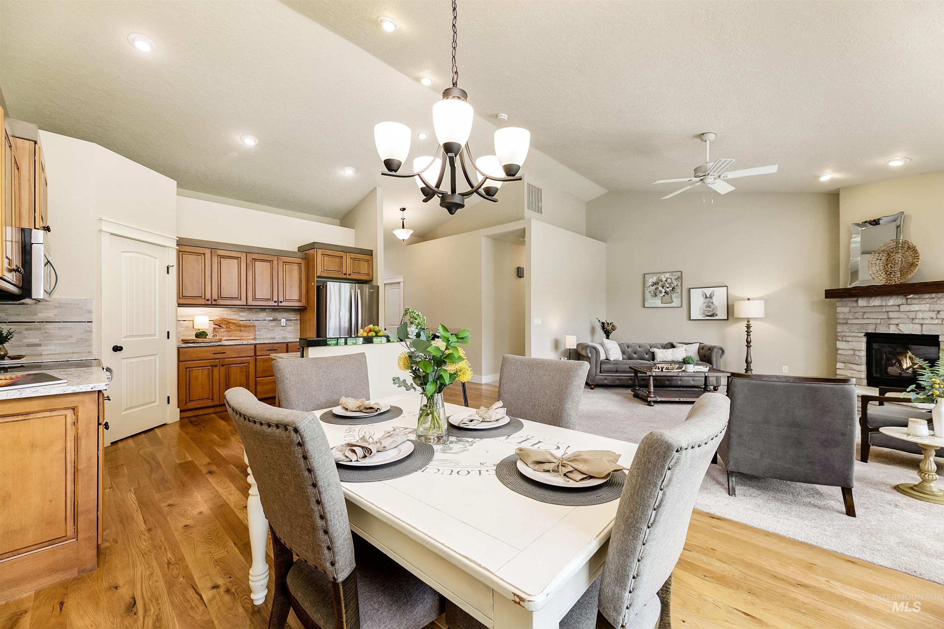 1769 E Grand Canyon Dr