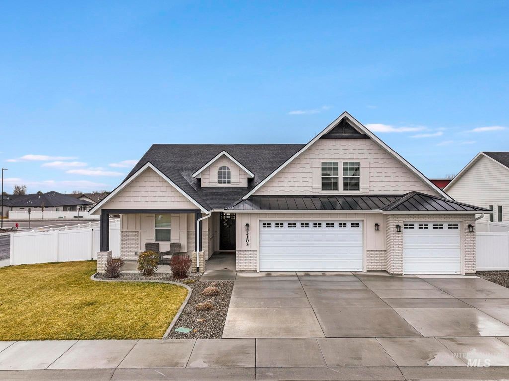 Photo of 3103 Moonrise Rd, Twin Falls, ID 83301 (MLS # 98975950)