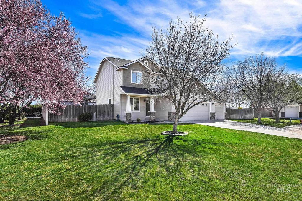 Photo of 17224 N Judith Ave, Nampa, ID 83687 (MLS # 98979010)