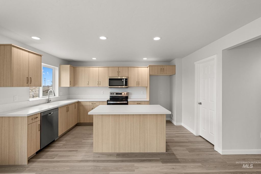 Photo of 3010 S Maple Ranch Way, Nampa, ID 83686 (MLS # 98985553)