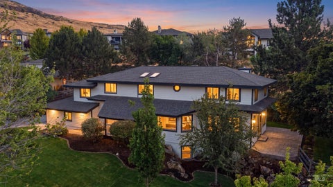 Photo of 1894 S Stone Ridge Way, Boise, ID 83712 (MLS # 98990648)